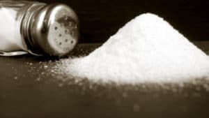 6 foods to avoid- salt